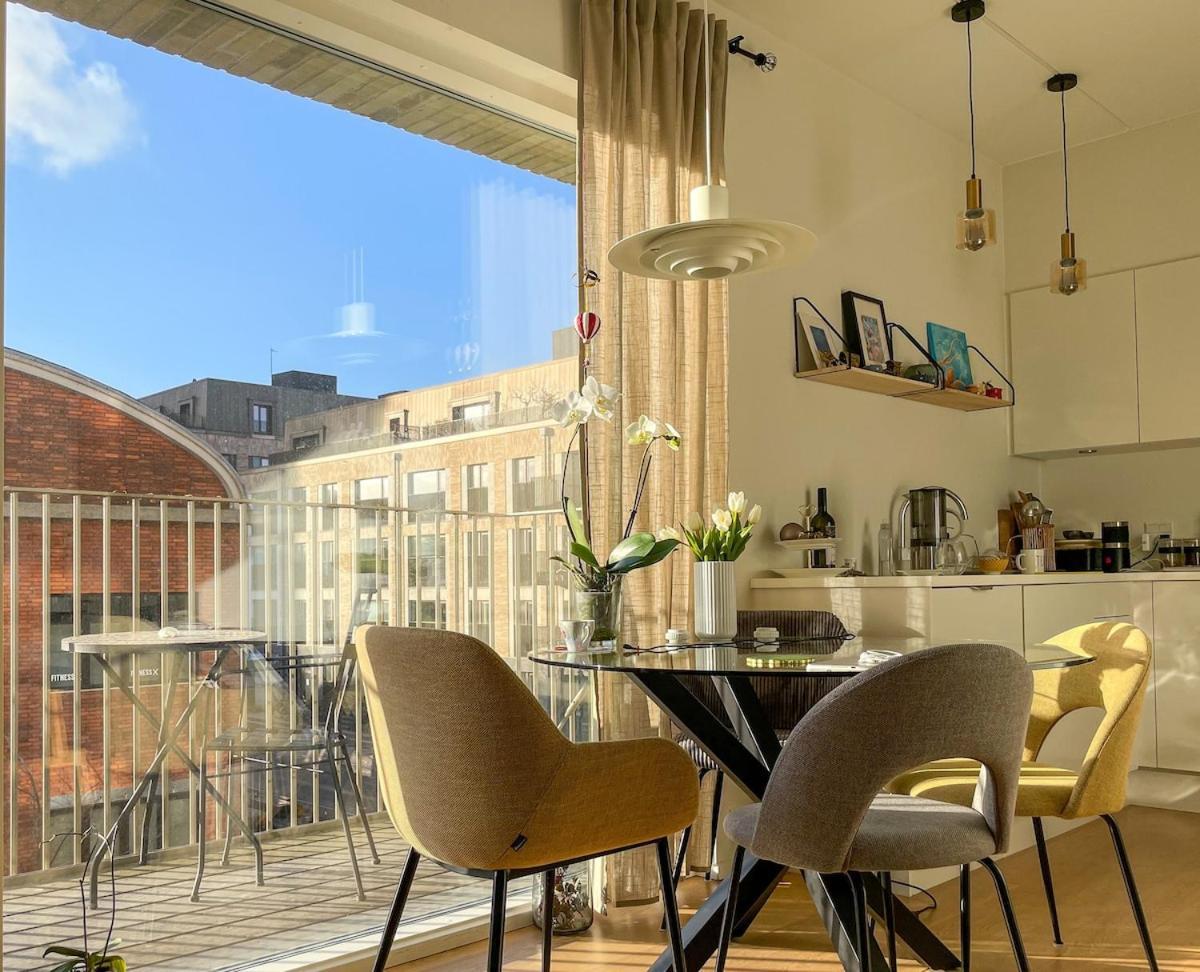 Bright & Comfortable In Trendy Carlsberg Apartment Kopenhagen